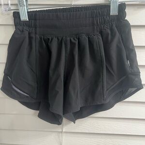Lululemon Hotty Hot shorts